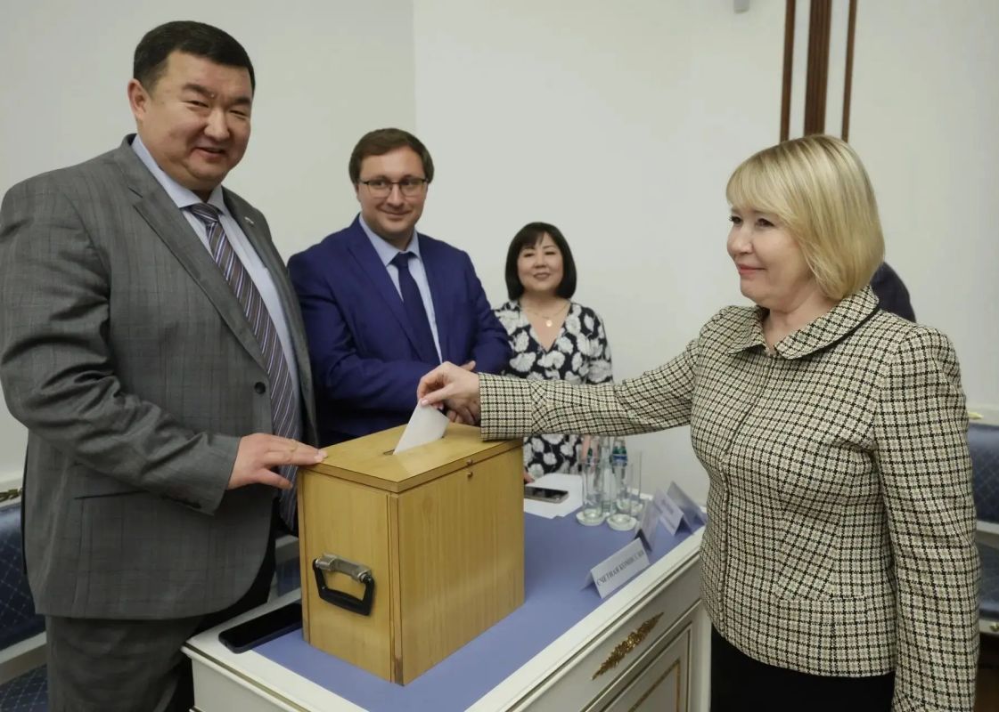 Первый заместитель Председателя Госсобрания, председатель Совета общественной организации «Федеральная национально-культурная автономия марийцев России» Лариса Яковлева в Москве приняла участие в мероприятиях Совета при... Первый заместитель Председателя Госсобрания, председатель Совета общественной организации «Федеральная национально-культурная автономия марийцев России» Лариса Яковлева в Москве приняла участие в мероприятиях Совета при...