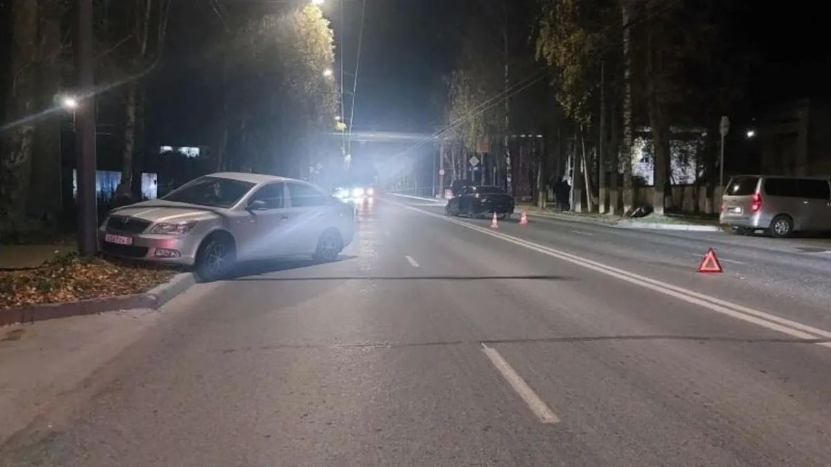 В Йошкар-Оле 61-летний водитель Skoda врезался в Mercedes-Benz