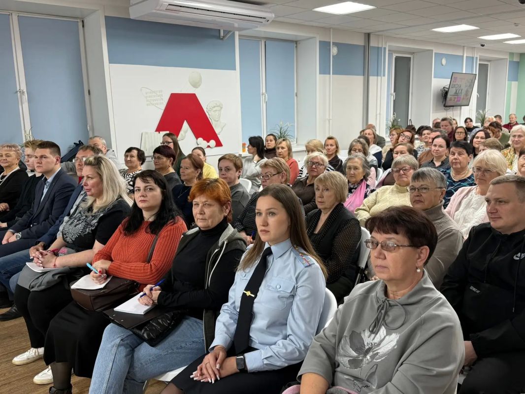 В «Точке кипения» МарГУ открылись курсы "Школа ЖКХ" В «Точке кипения» МарГУ открылись курсы "Школа ЖКХ"