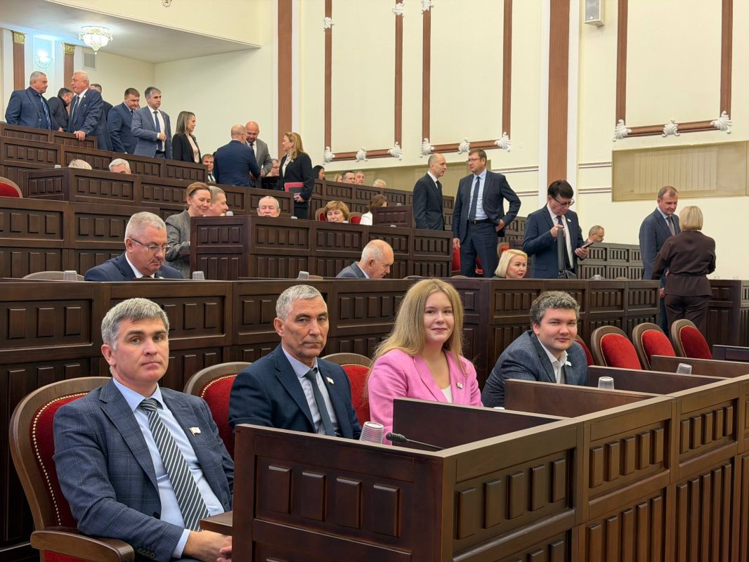 Начала работу девятнадцатая сессия Государственного Собрания Республики Марий Эл восьмого созыва Начала работу девятнадцатая сессия Государственного Собрания Республики Марий Эл восьмого созыва