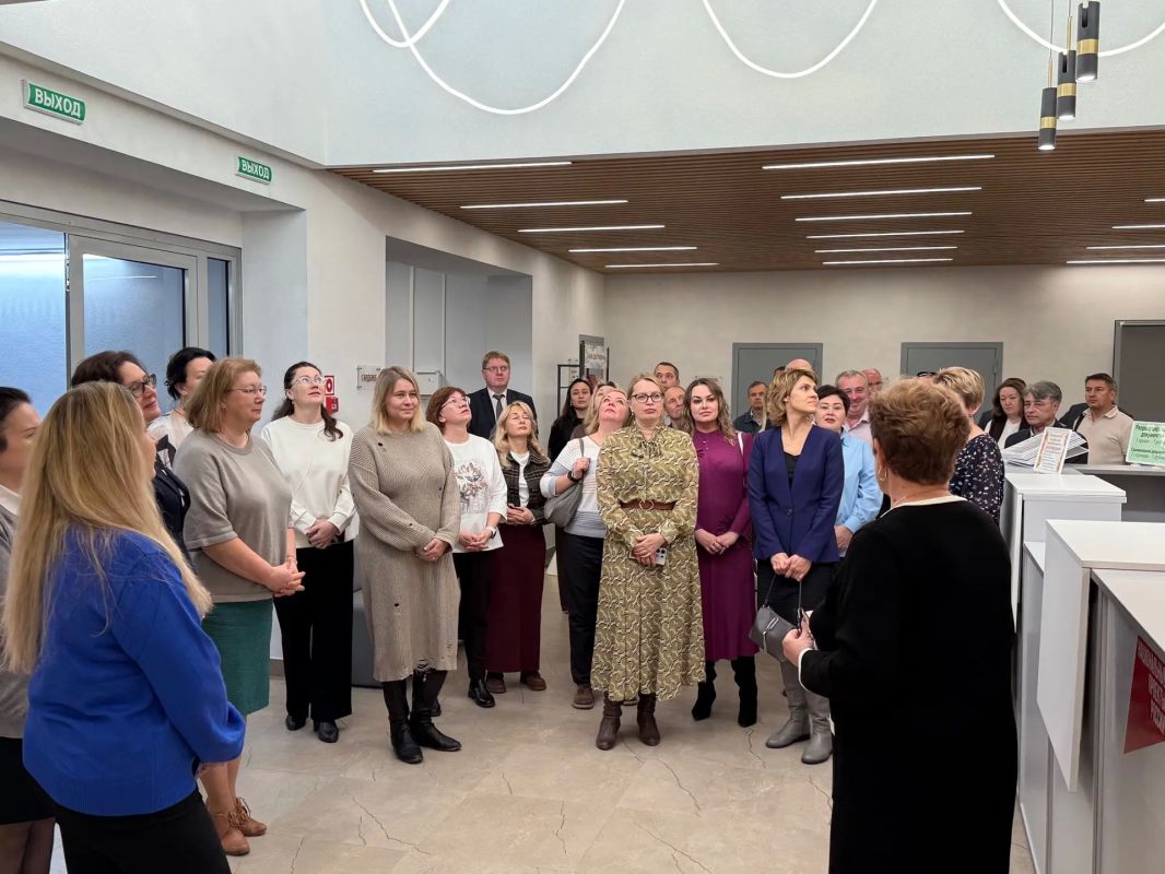 Традиционная еженедельная планёрка с руководителями структурных подразделений мэрии, муниципальных организаций и подведомственных учреждений на этой неделе прошла в необычном формате Традиционная еженедельная планёрка с руководителями структурных подразделений мэрии, муниципальных организаций и подведомственных учреждений на этой неделе прошла в необычном формате