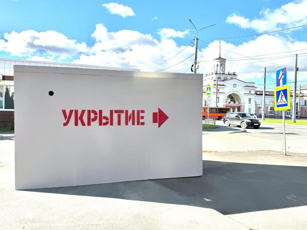 В Йошкар-Оле завершили установку 12 защитных укрытий на случай чрезвычайных ситуаций
