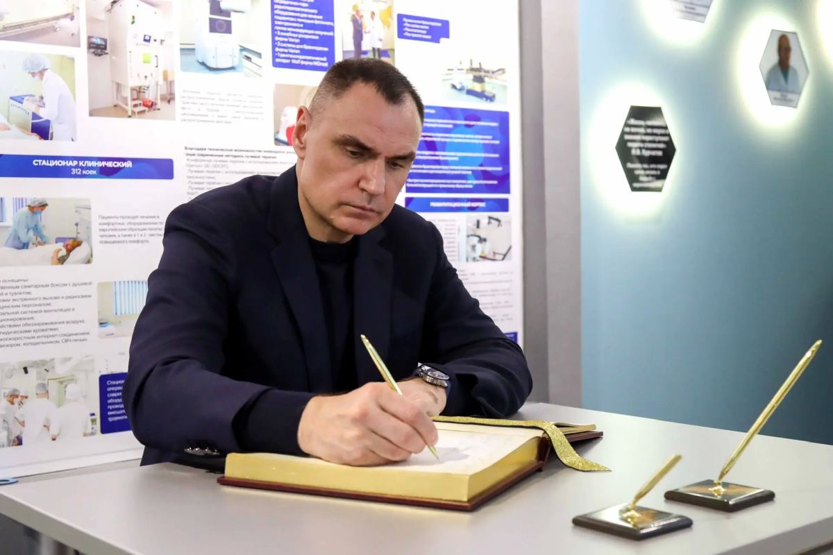 Глава Республики Марий Эл и Губернатор Ульяновской области обсудили социально-экономическое сотрудничество регионов Глава Республики Марий Эл и Губернатор Ульяновской области обсудили социально-экономическое сотрудничество регионов