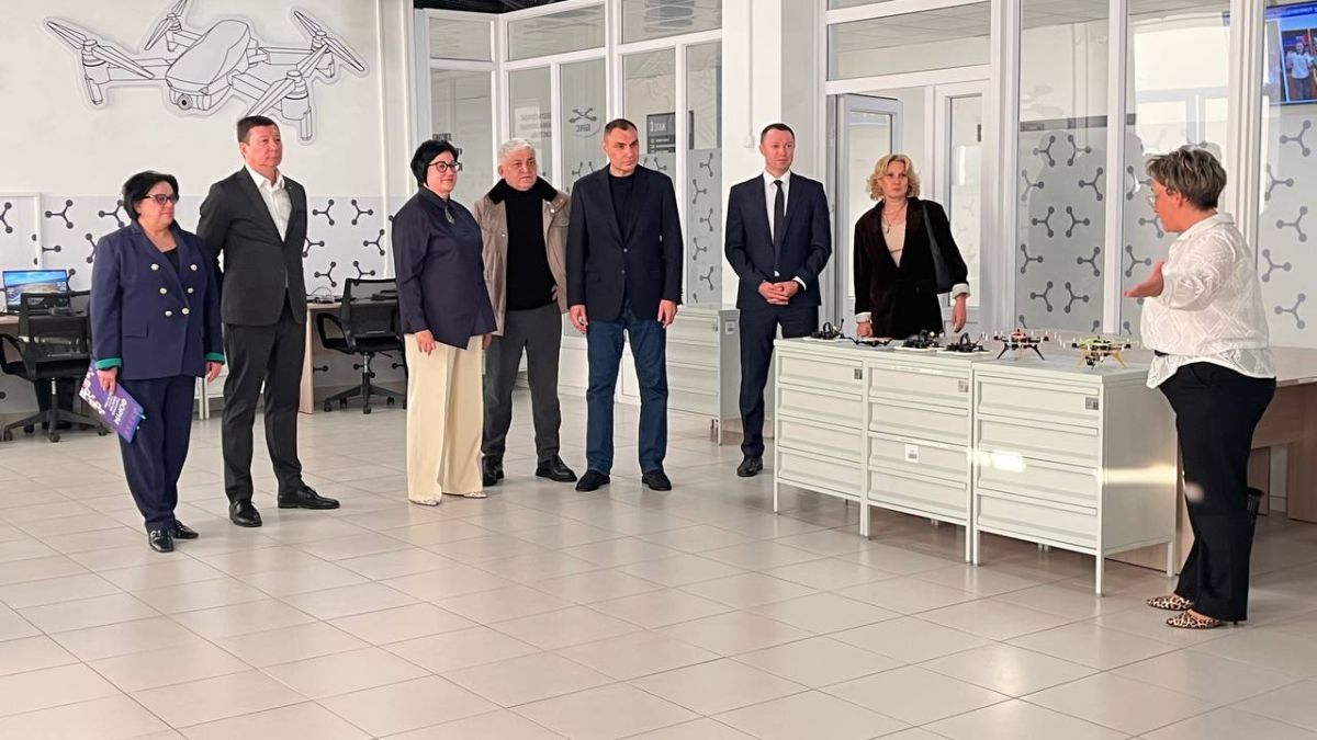 Глава Республики Марий Эл и Губернатор Ульяновской области обсудили социально-экономическое сотрудничество регионов Глава Республики Марий Эл и Губернатор Ульяновской области обсудили социально-экономическое сотрудничество регионов