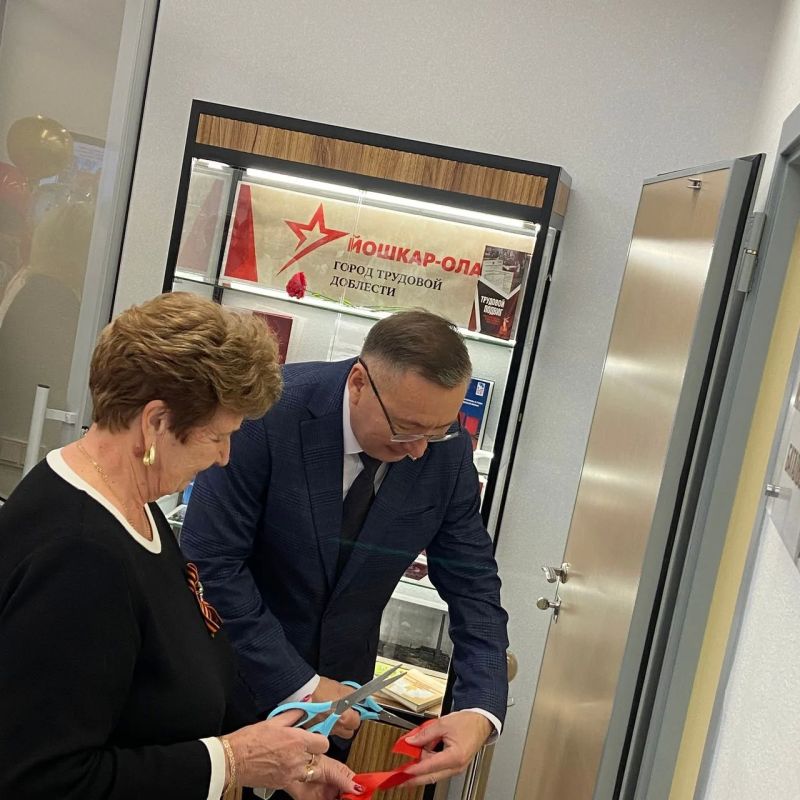 В Йошкар-Оле открыли комнату-музей «Девушка из истребительного батальона», посвященную Раисе Иванченко В Йошкар-Оле открыли комнату-музей «Девушка из истребительного батальона», посвященную Раисе Иванченко