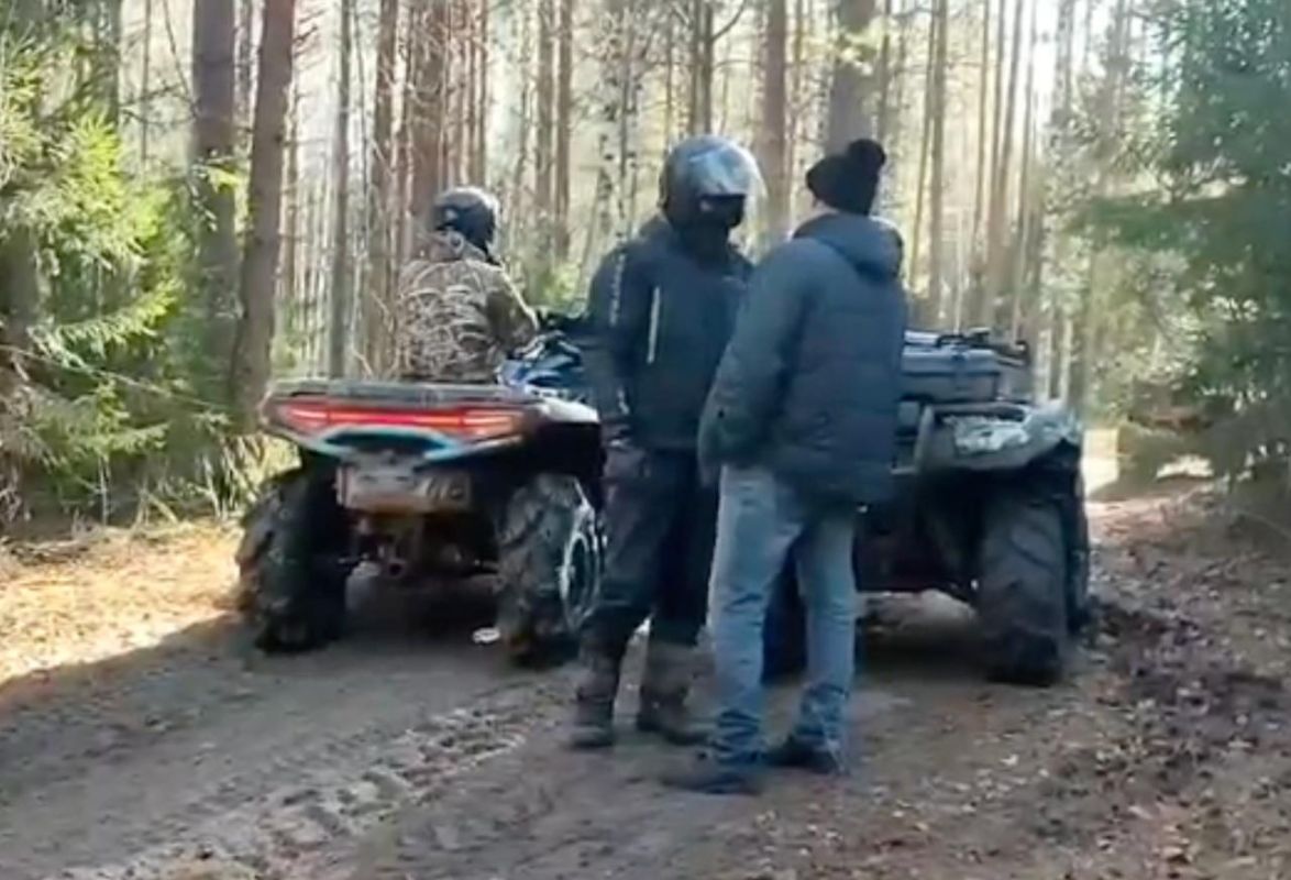 В заповеднике «Большая Кокшага» в минувшие выходные около 30 транспортных средств устроили гонки по лесной дороге, нарушив спокойствие на особо охраняемой природной территории.