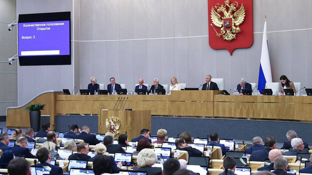 Заместитель Председателя Государственного Собрания Александр Смирнов и Заместитель председателя Комитета по бюджету и экономической политике Дмитрий Груздев в режиме ВКС приняли участие в пленарном заседании Государственной... Заместитель Председателя Государственного Собрания Александр Смирнов и Заместитель председателя Комитета по бюджету и экономической политике Дмитрий Груздев в режиме ВКС приняли участие в пленарном заседании Государственной...